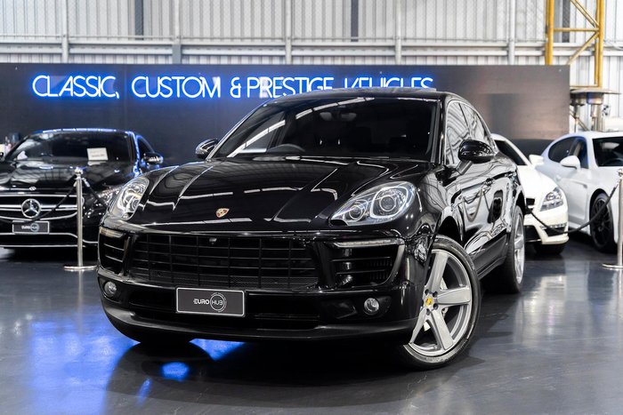 2018 Porsche Macan S