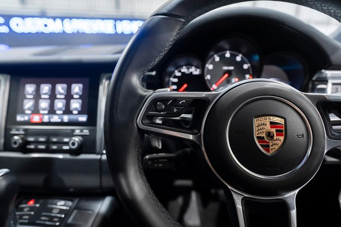 2018 Porsche Macan S