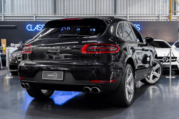 2018 Porsche Macan S