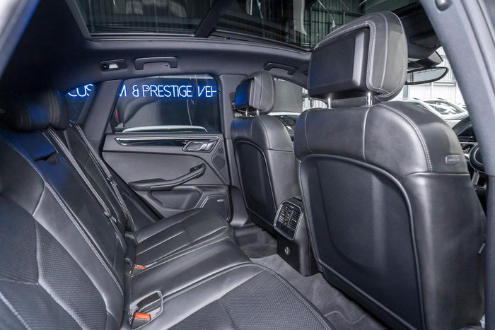 2018 Porsche Macan S