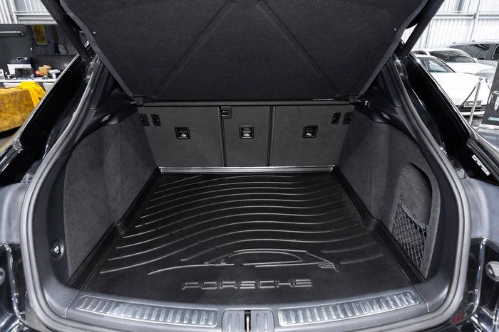 2018 Porsche Macan S