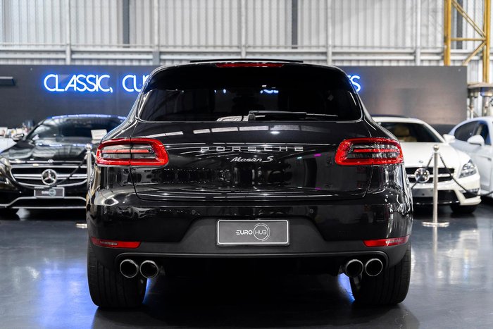 2018 Porsche Macan S