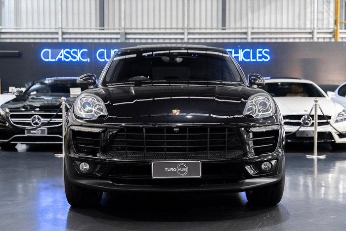 2018 Porsche Macan S