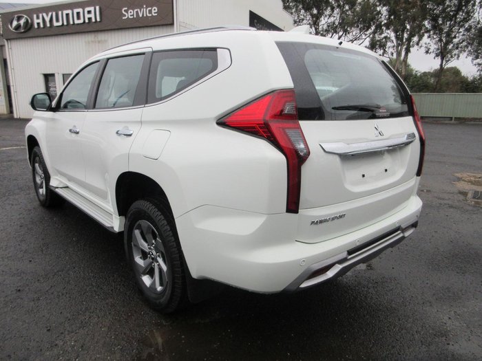 2025 Mitsubishi Pajero Sport GLX