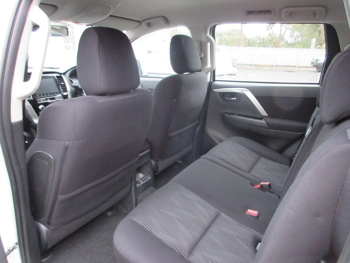 2025 Mitsubishi Pajero Sport GLX