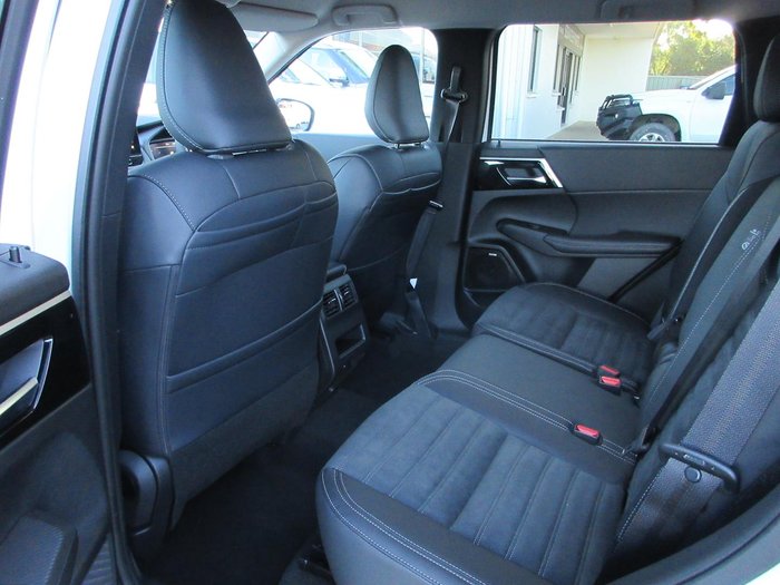 2025 Mitsubishi Outlander Aspire
