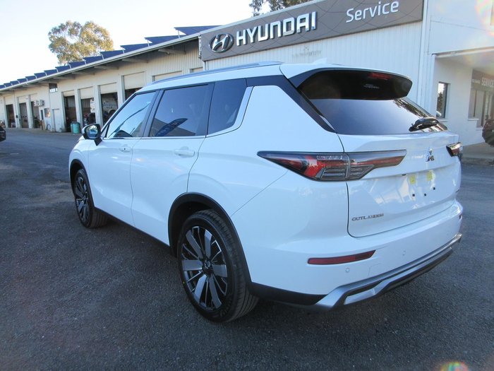 2025 Mitsubishi Outlander Aspire