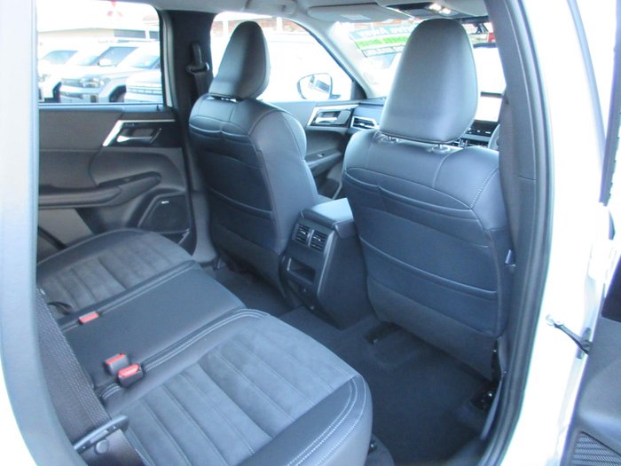2025 Mitsubishi Outlander Aspire