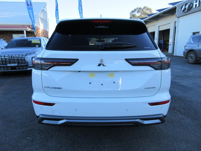 2025 Mitsubishi Outlander Aspire