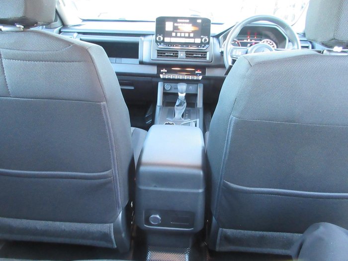 2025 Mitsubishi Triton GLX