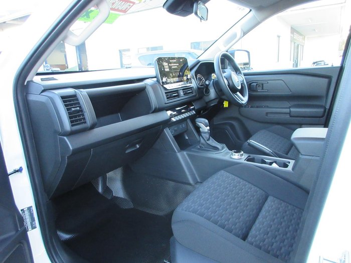 2025 Mitsubishi Triton GLX