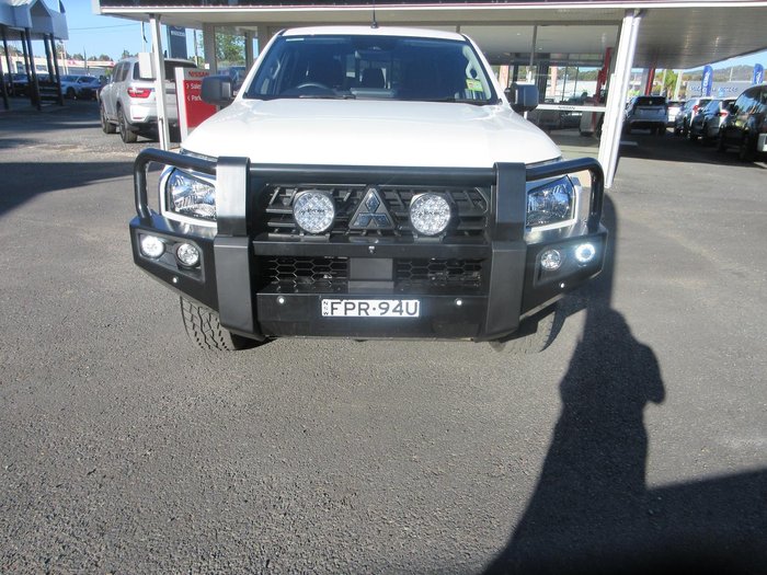 2025 Mitsubishi Triton GLX+