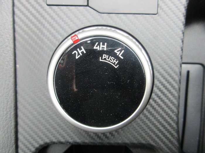 2025 Mitsubishi Triton GLX+