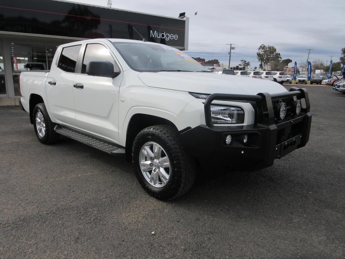 2025 Mitsubishi Triton GLX+