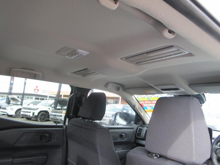 2025 Mitsubishi Triton GLX+