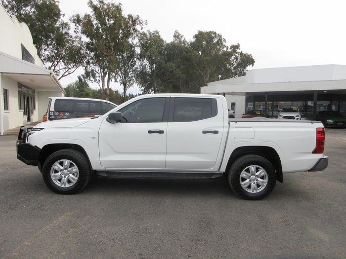 2025 Mitsubishi Triton GLX+