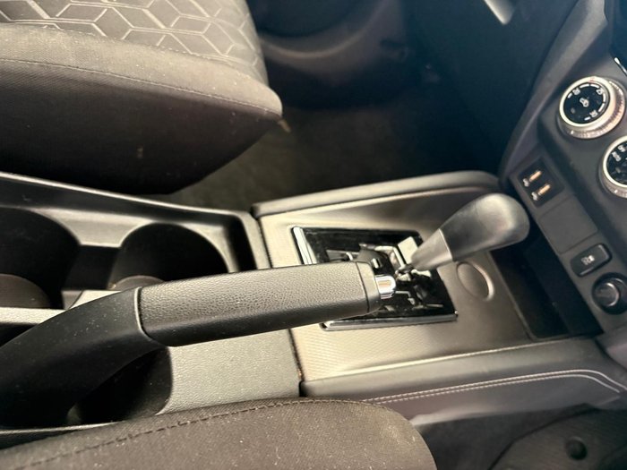 2022 Mitsubishi ASX ES