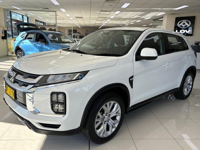 2023 Mitsubishi ASX ES