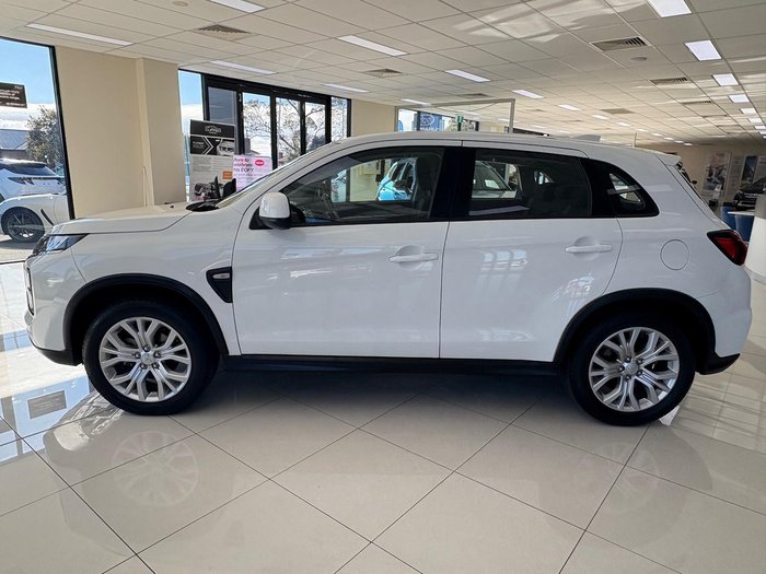2023 Mitsubishi ASX ES