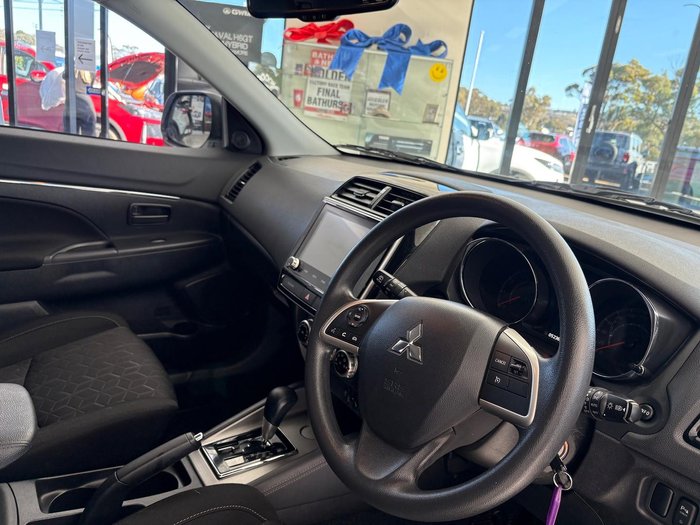 2023 Mitsubishi ASX ES