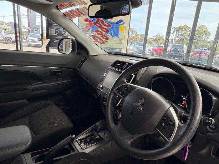 2023 Mitsubishi ASX ES