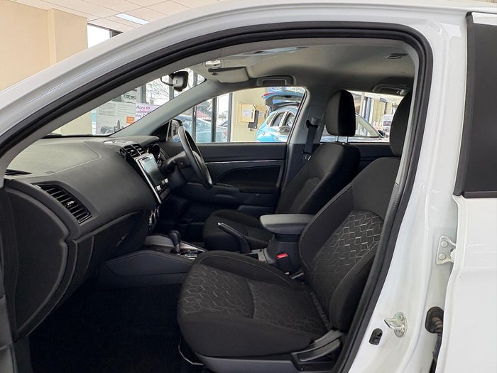 2023 Mitsubishi ASX ES