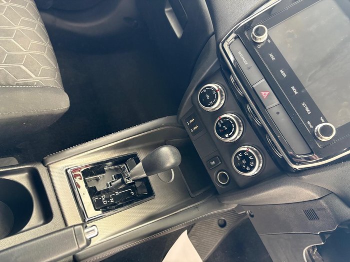 2023 Mitsubishi ASX ES