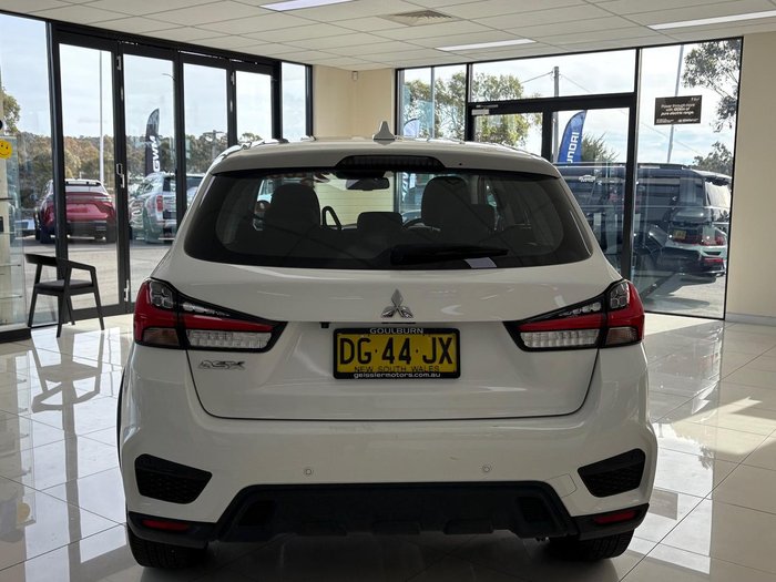 2023 Mitsubishi ASX ES