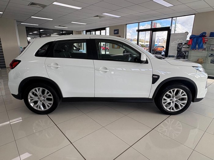2023 Mitsubishi ASX ES
