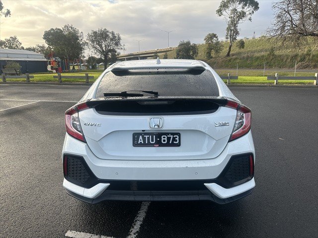 2018 HONDA CIVIC VTi-L