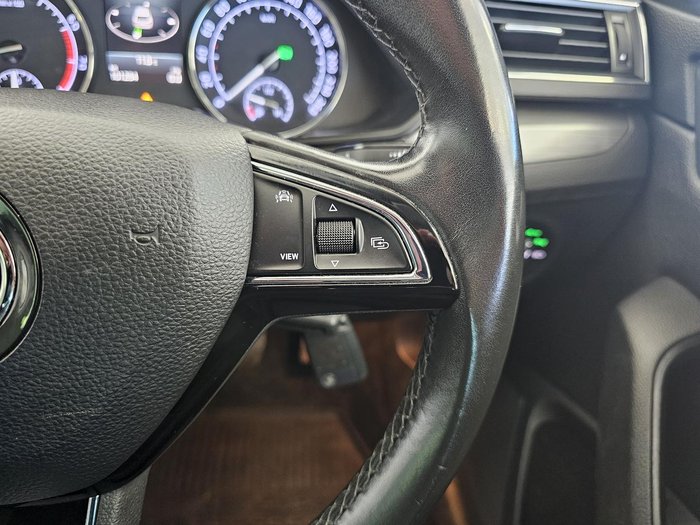 2019 SKODA Superb 162TSI