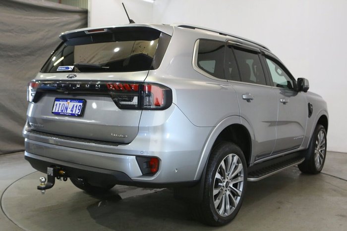 2024 Ford Everest Platinum