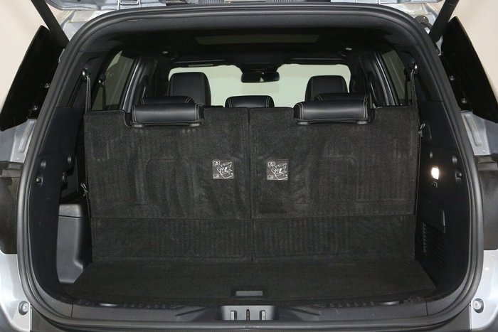2024 Ford Everest Platinum