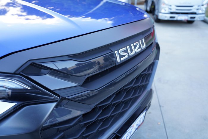 2025 Isuzu D-MAX X-RIDER
