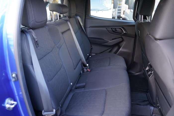 2025 Isuzu D-MAX X-RIDER