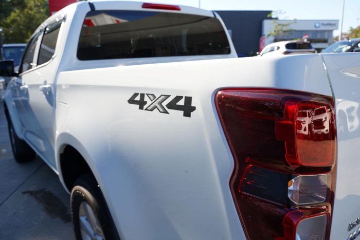 2024 Isuzu D-MAX LS-M
