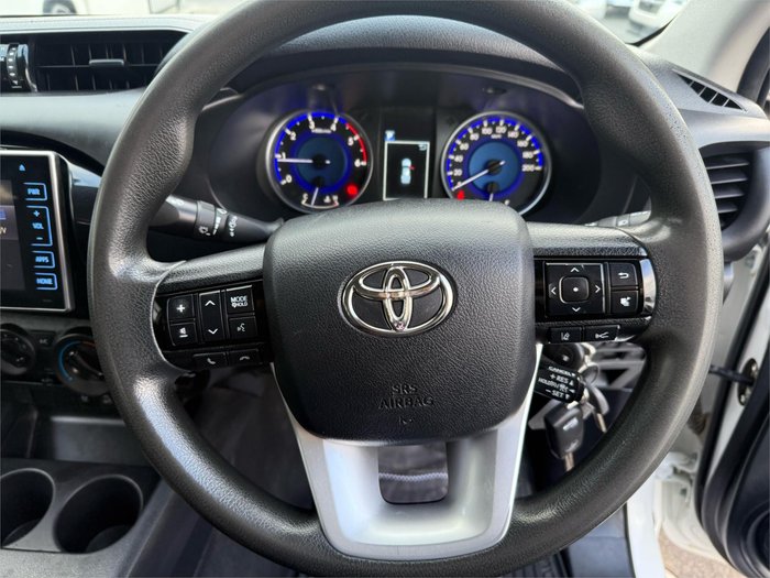 2020 Toyota Hilux SR