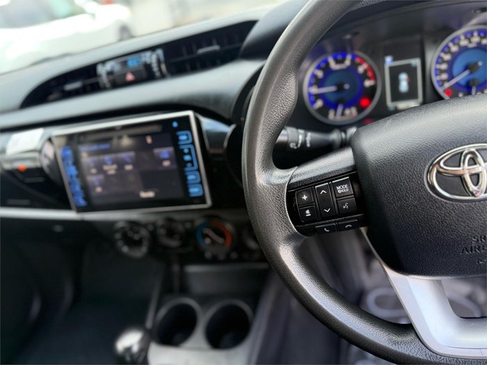 2020 Toyota Hilux SR