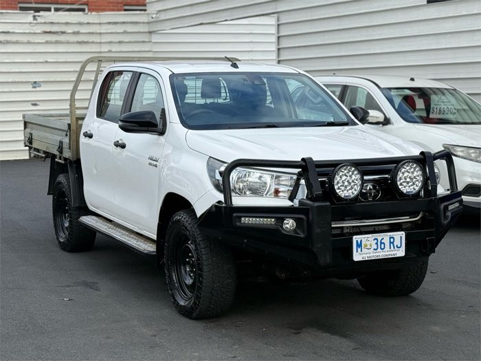 2020 Toyota Hilux SR