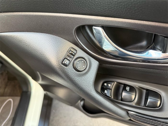 2016 Nissan X-TRAIL ST