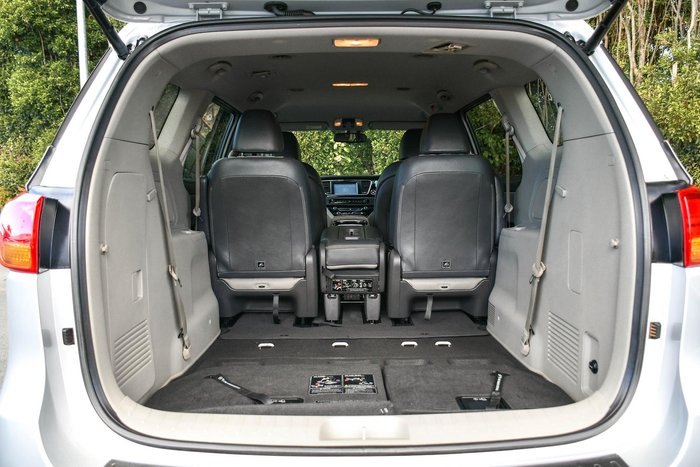 2018 Kia Carnival SLi