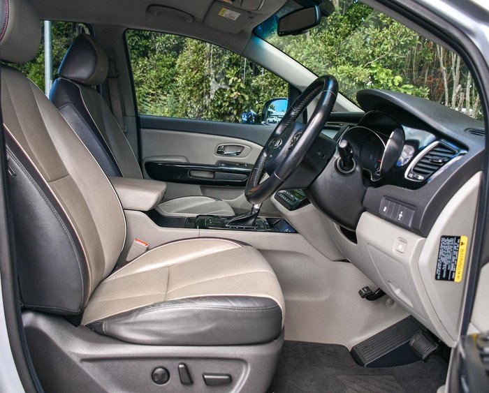 2018 Kia Carnival SLi