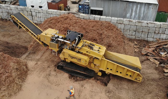 0 Tigercat 6900 Yellow