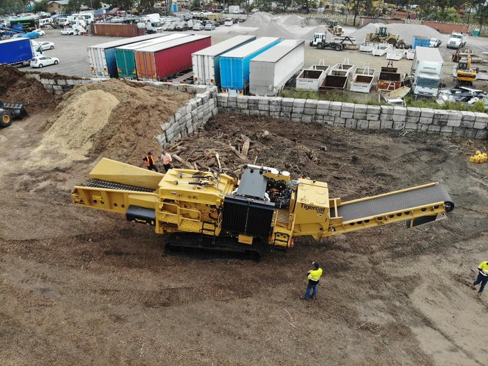 0 Tigercat 6900 Yellow