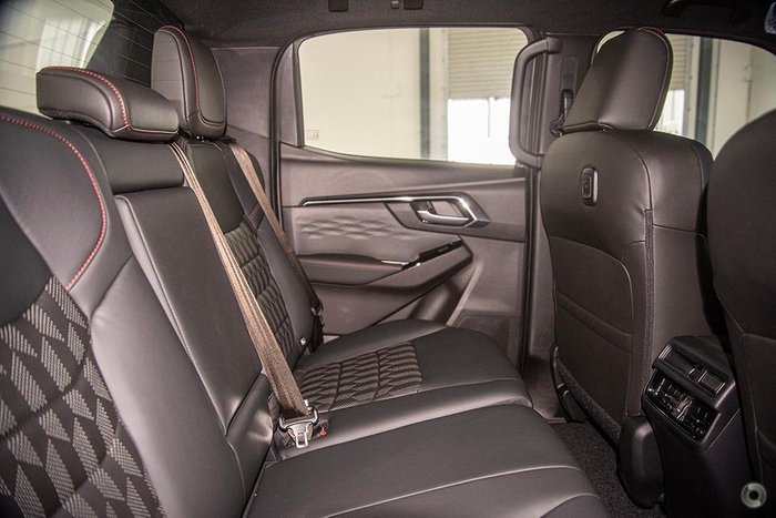 2025 Isuzu D-MAX X-TERRAIN