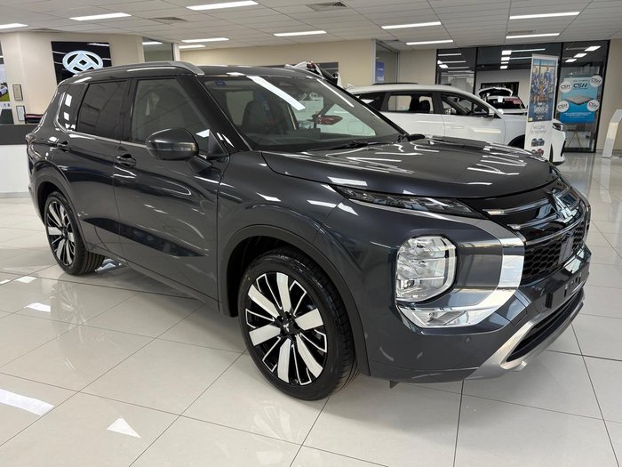 2025 Mitsubishi Outlander Exceed
