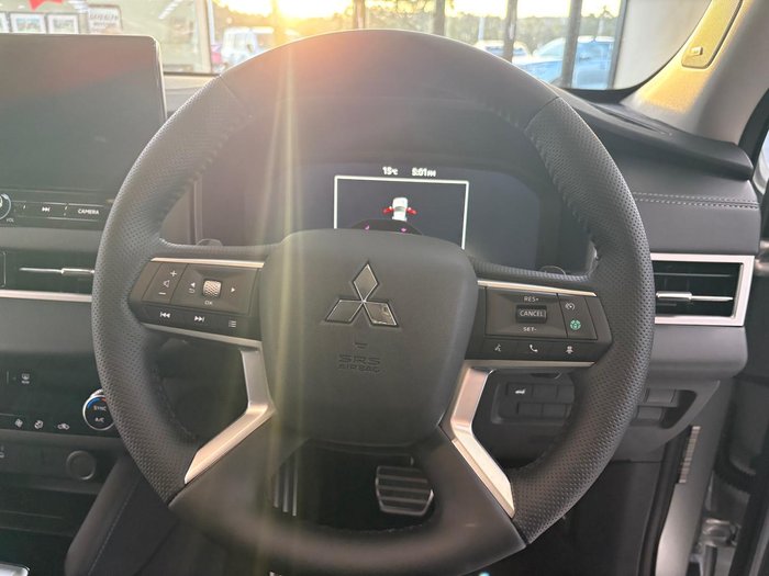 2025 Mitsubishi Outlander Exceed