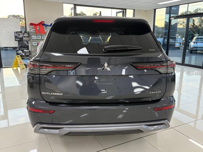 2025 Mitsubishi Outlander Exceed
