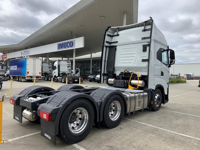 2024 Iveco S-Way AS700