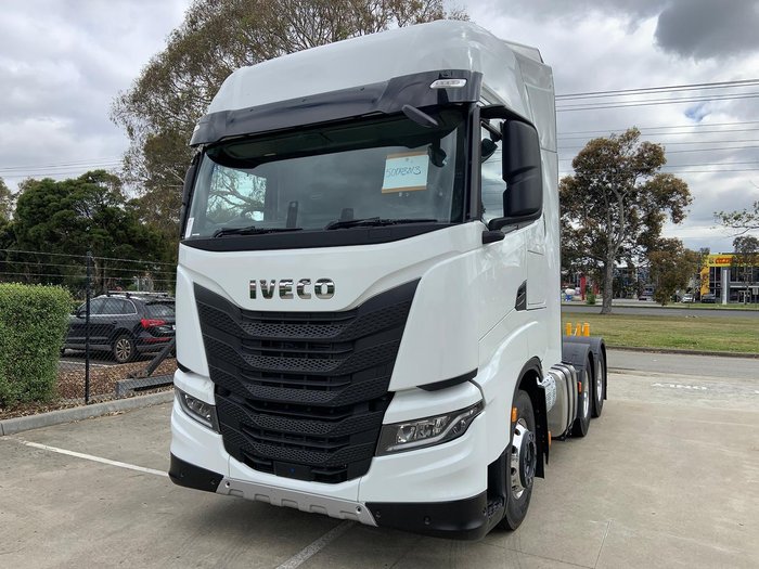 2024 Iveco S-Way AS700